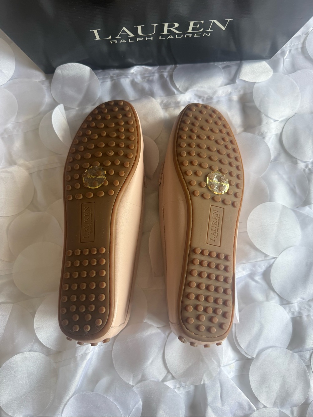 Ralph Lauren Nude Leather RL Logo Loafers - Picture 4 of 5